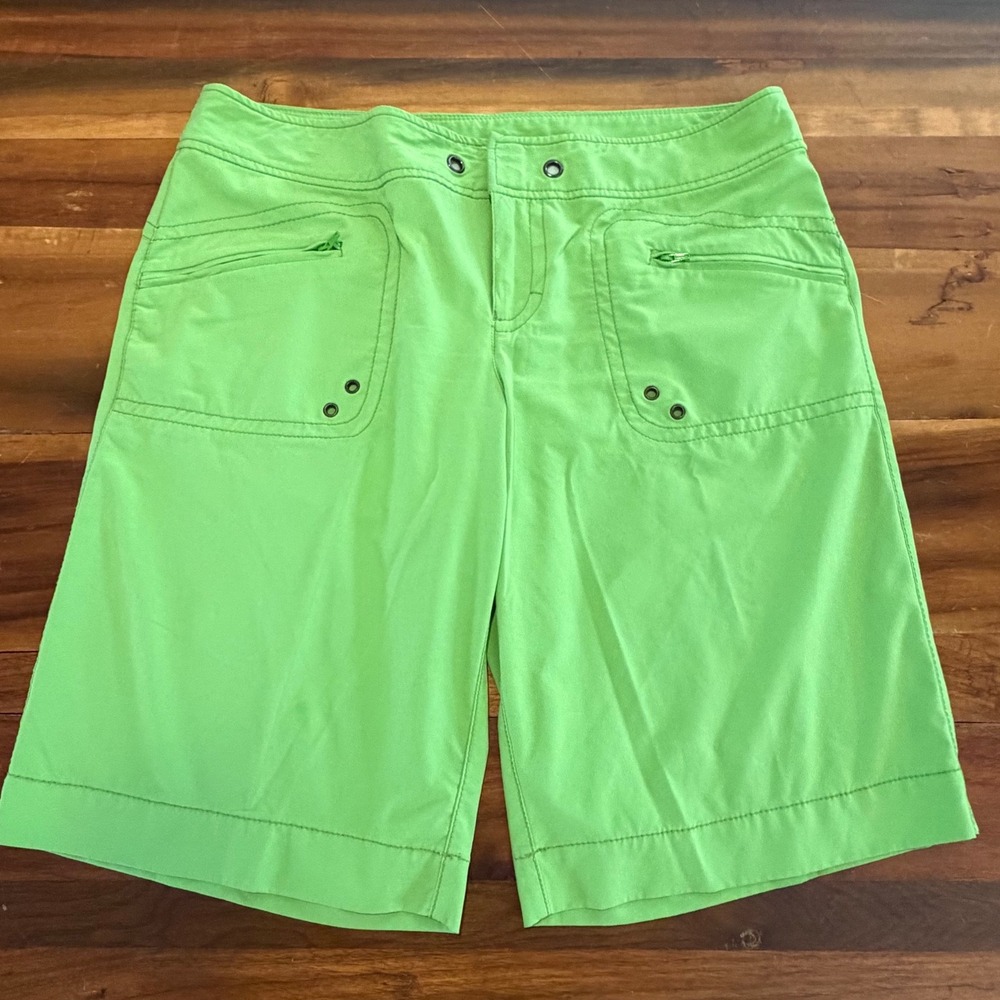 Athleta Womens Lime Green Hiking Shorts Size 10 Zipper Pockets